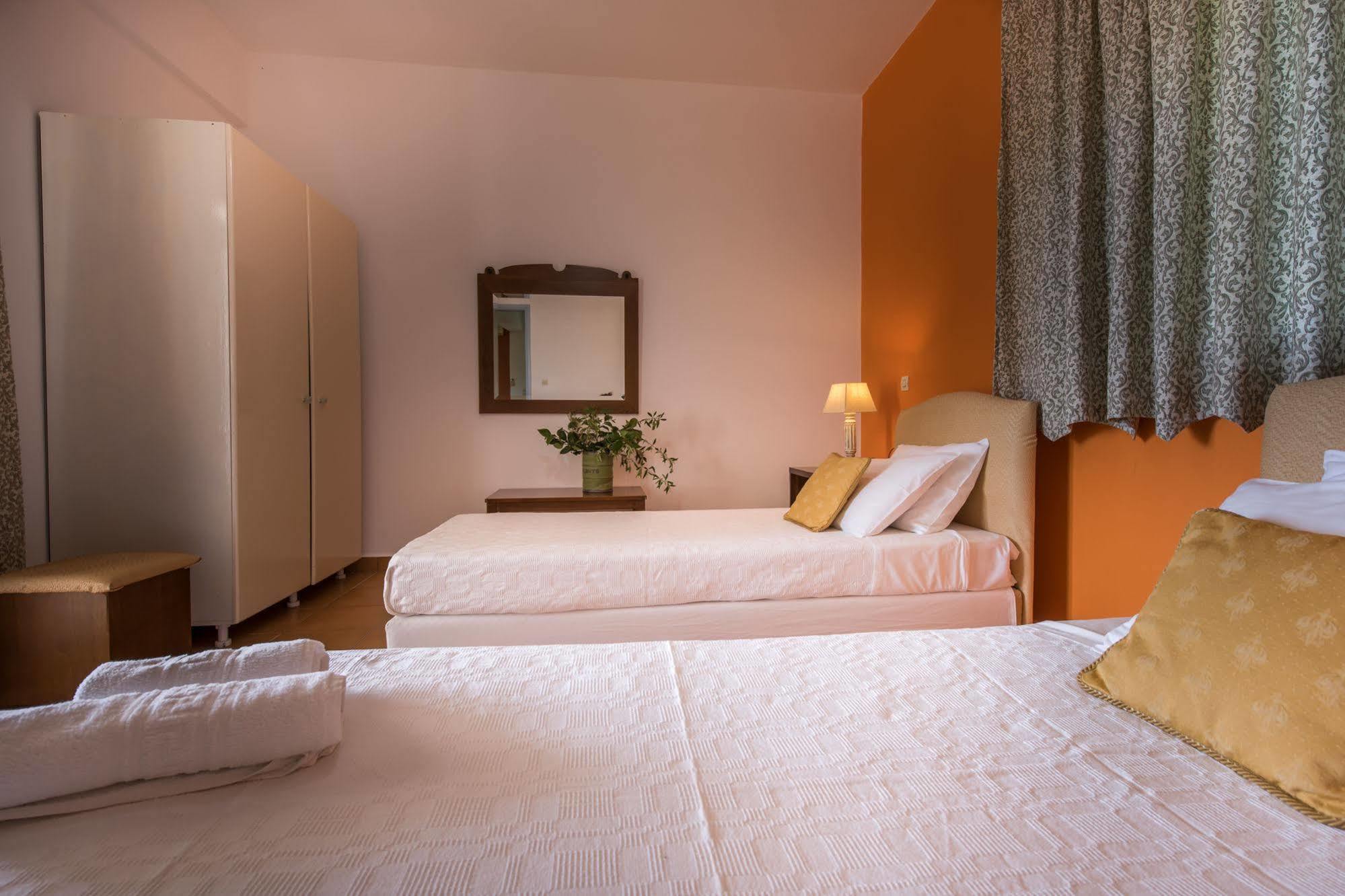 Lofos Soilis Aparthotel Трагаки Екстериор снимка
