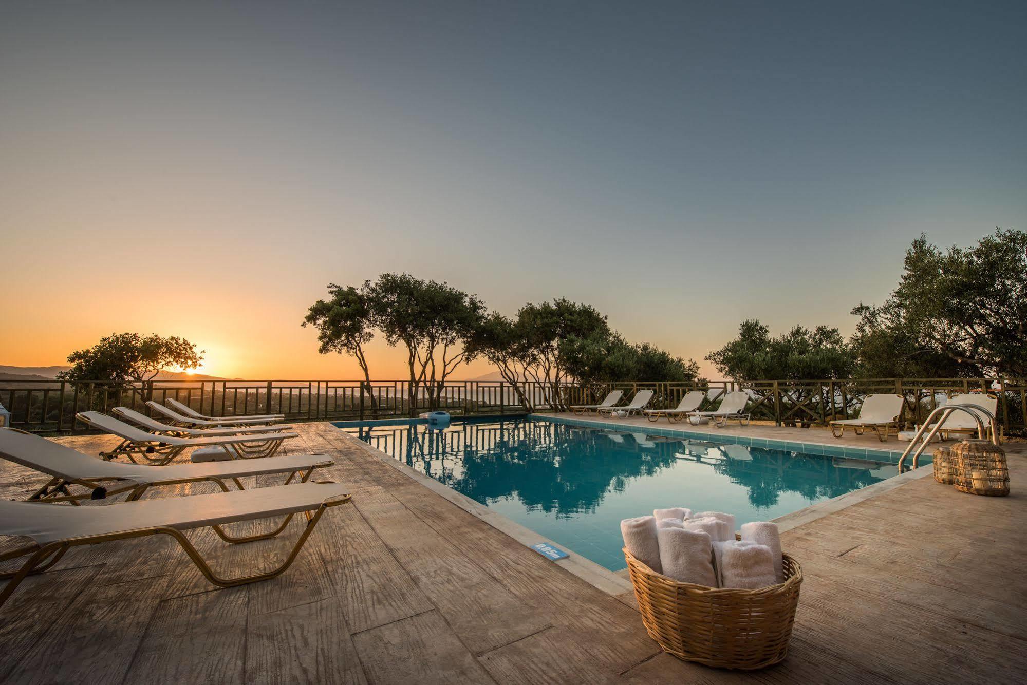 Lofos Soilis Aparthotel Трагаки Екстериор снимка
